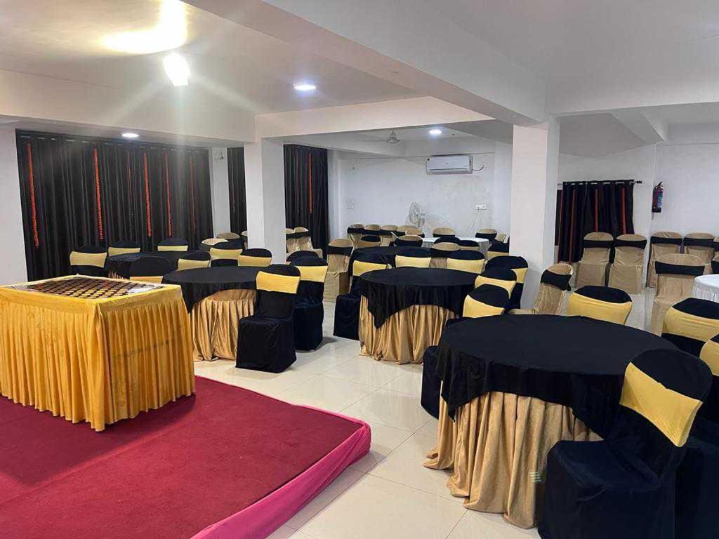 Oyo Hotel Happy Homes Bhopal Eksteriør billede